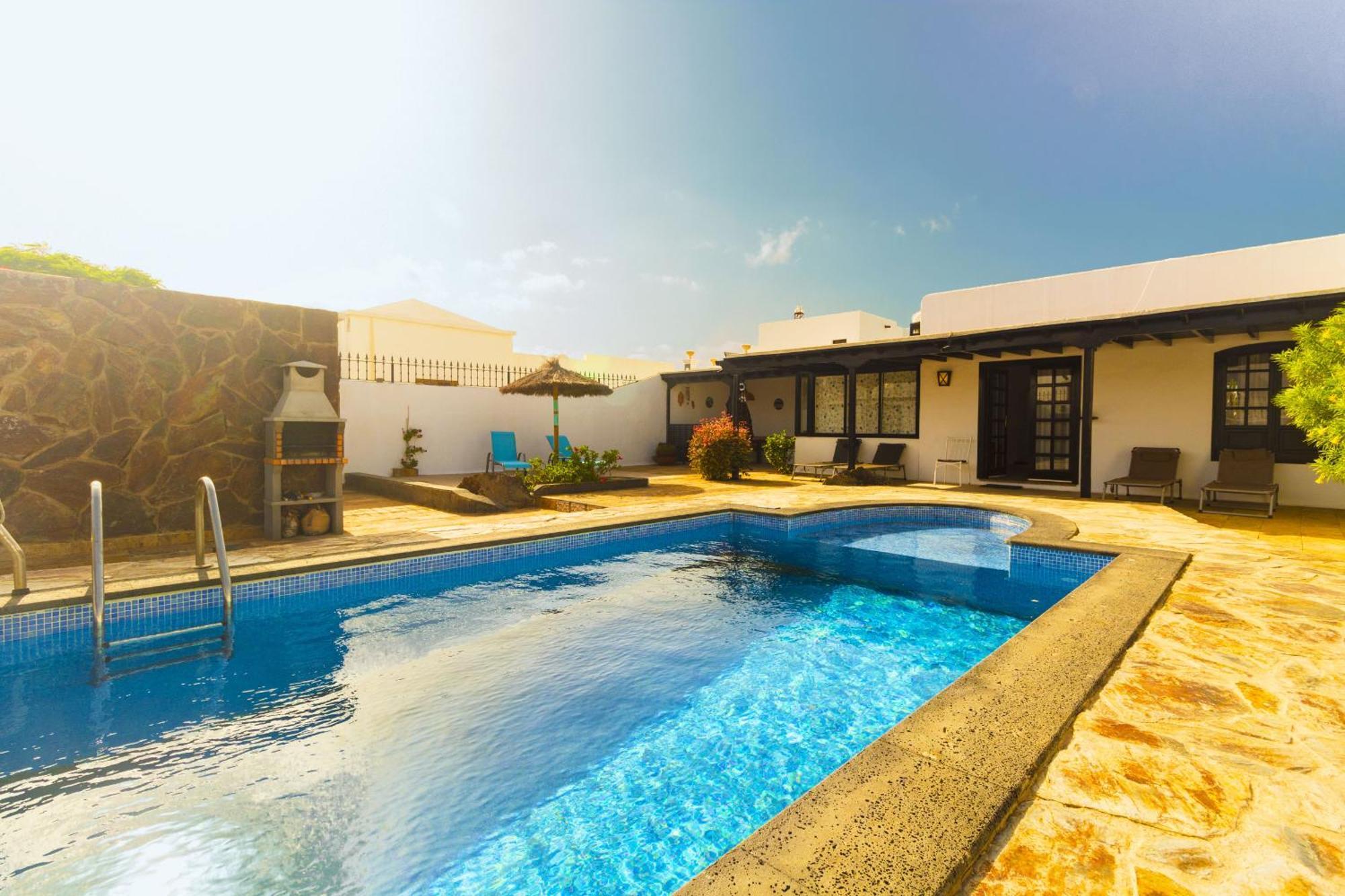 Luxury Villa Alfred Puerto del Carmen  Extérieur photo