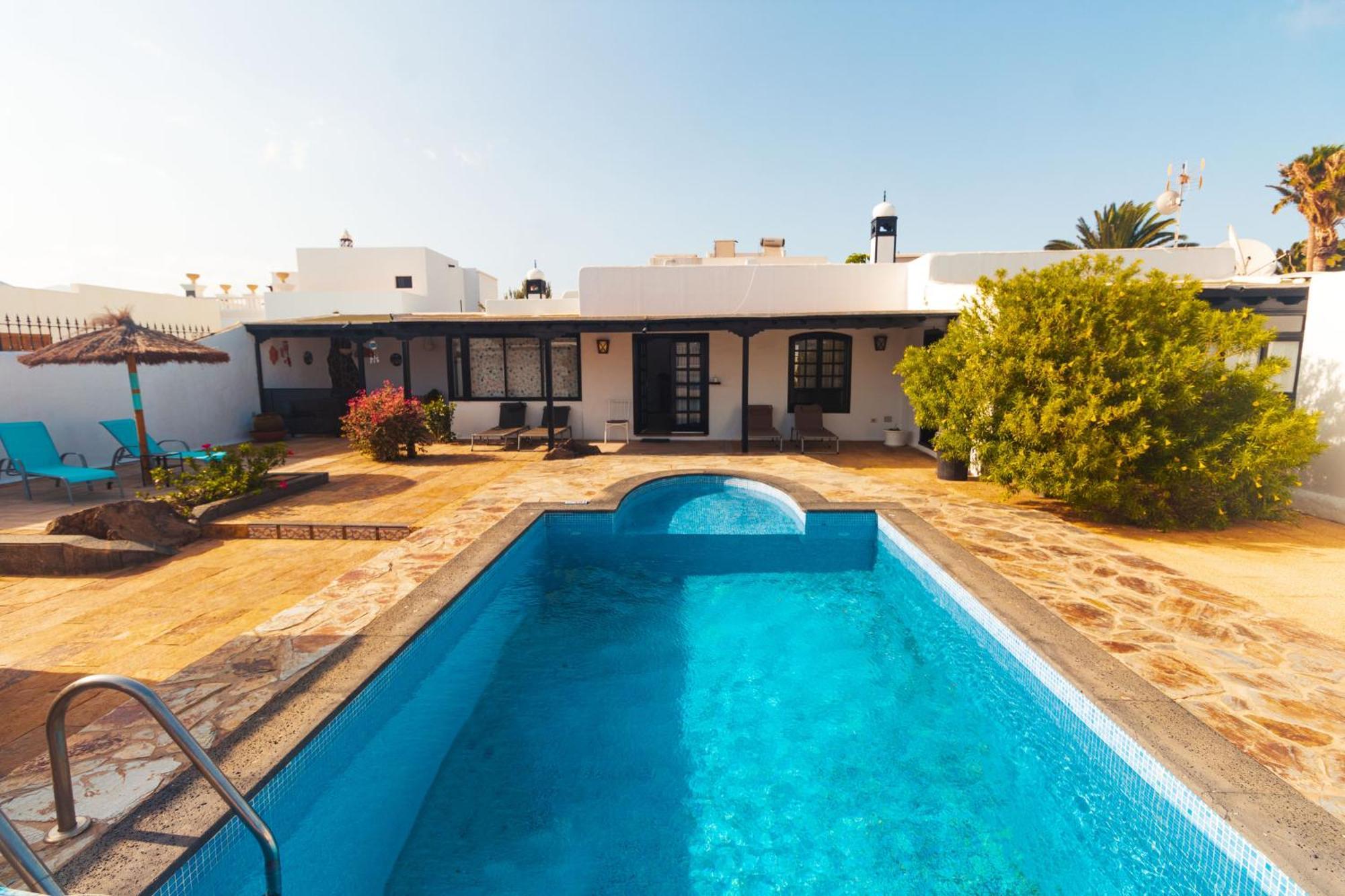 Luxury Villa Alfred Puerto del Carmen  Extérieur photo